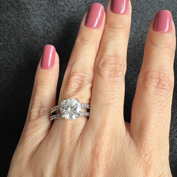 Gorgeous 3ct. QZ Double Band Sterling Silver Ring - Picture 1 of 7